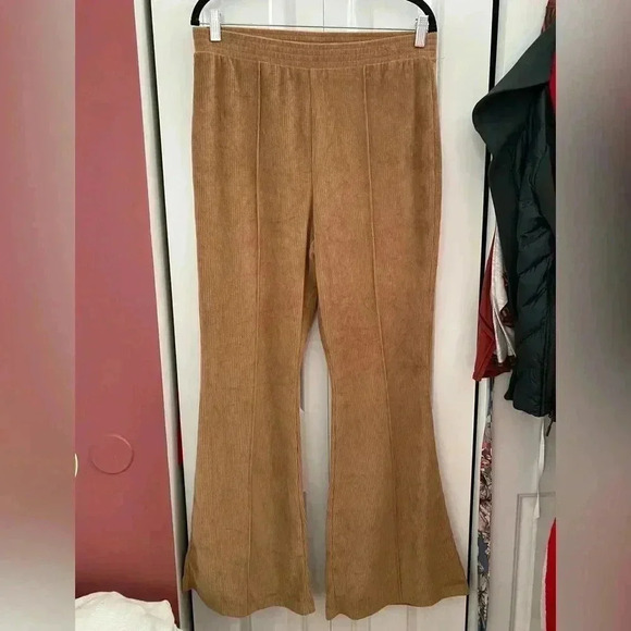 Aerie Groove On Ribbed Flare - Picture 2 of 8